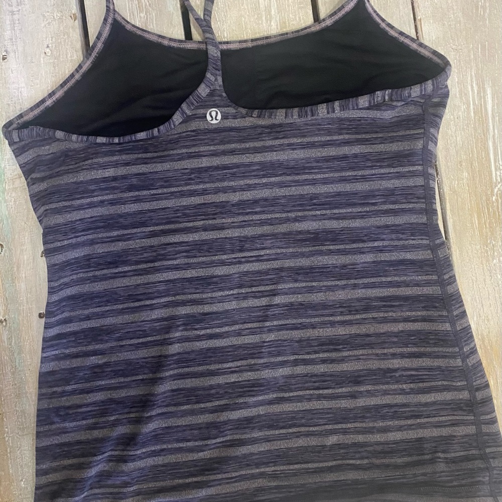 Lululemon tank built in bra